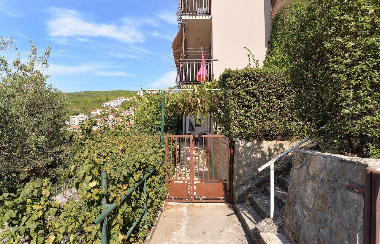 Apartment Near The Sea 650 Rabac Buitenkant foto