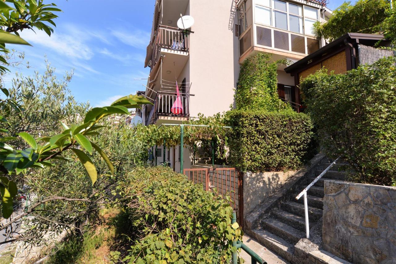 Apartment Near The Sea 650 Rabac Buitenkant foto